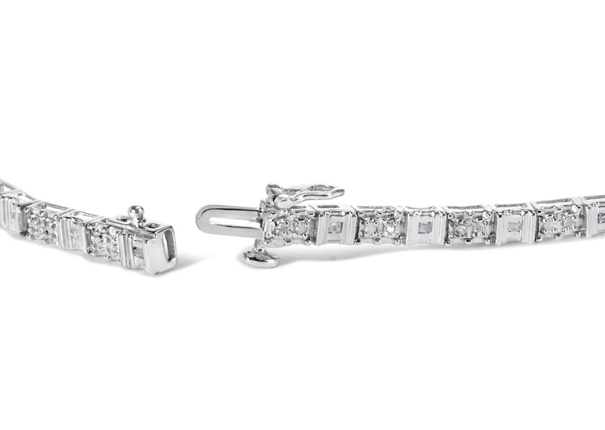 10K White Gold 1/2 Cttw Round and Channel Set Baguette Diamond Alternating Link 7&quot; Bracelet (H - I Color, I2 - I3 Clarity) - Rieworkes