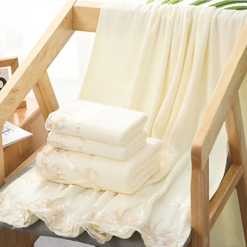 Luxury Lace Embroidery Microfiber Towel Set (1+1 PCS)